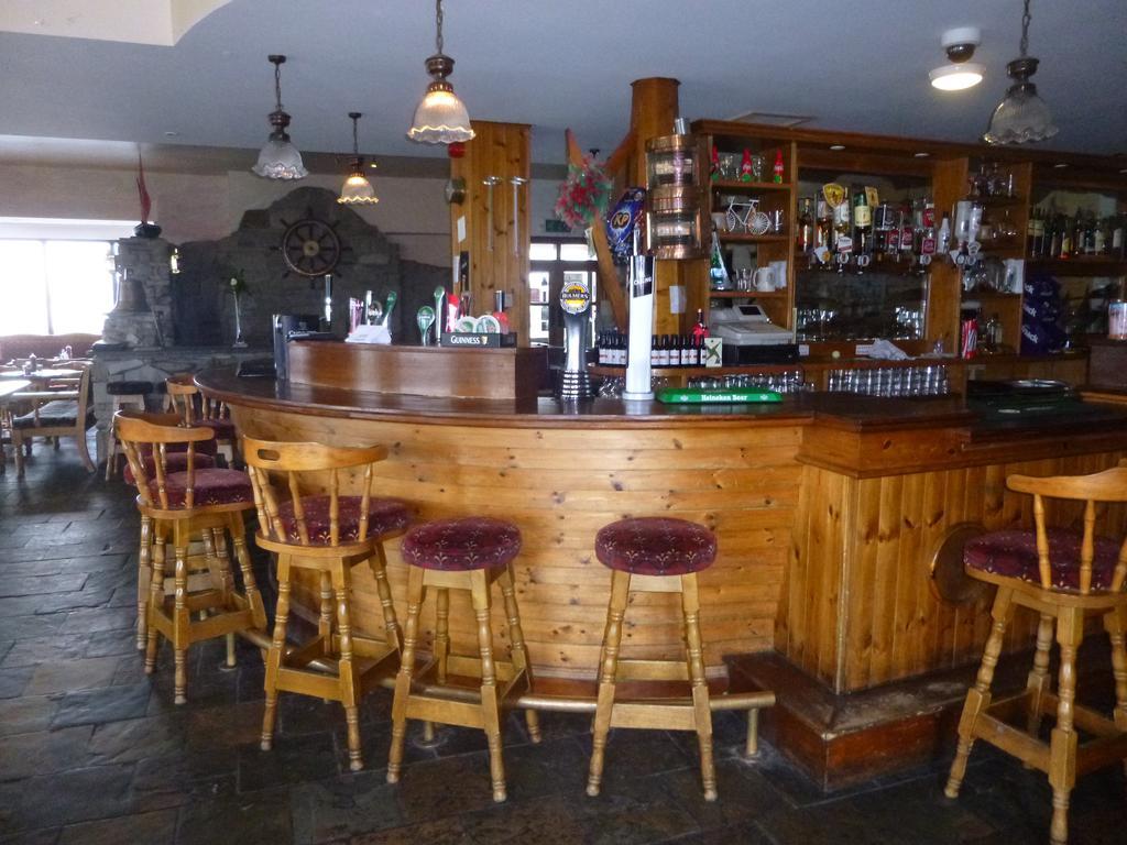 Hotel Ostan Oilean Acla à Achill Sound Extérieur photo