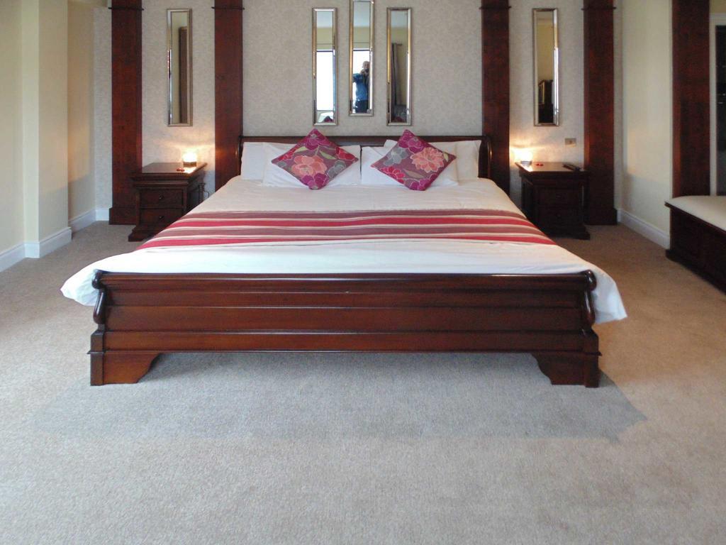 Hotel Ostan Oilean Acla à Achill Sound Extérieur photo